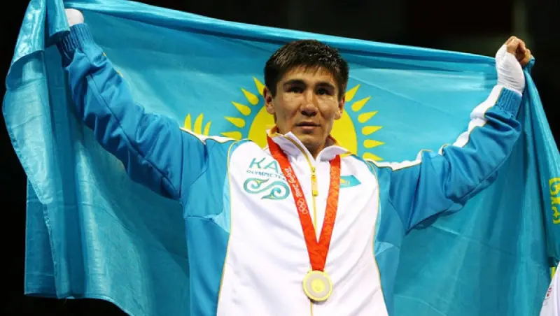 В Федерации бокса Казахстана обрушились на олимпийского чемпиона