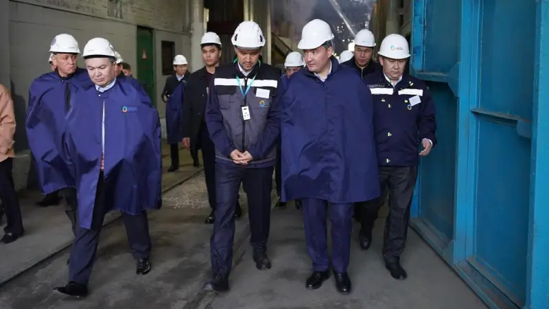 Олжас Бектенов Балқаштағы Қаратас кен орнына және Kazakhmys Smelting зауытына барды