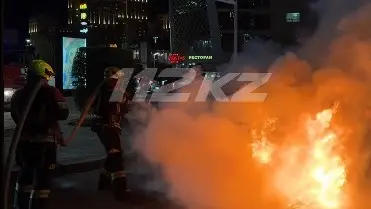 Автомобиль загорелся на парковке в Астане