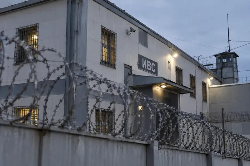 Выбил стену, перелез через колючую проволоку: дерзкий побег из ИВС в Актюбинской области