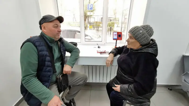 Мошенники вызвали пенсионерке в Петропавловске такси до банка: таксист сорвал их план