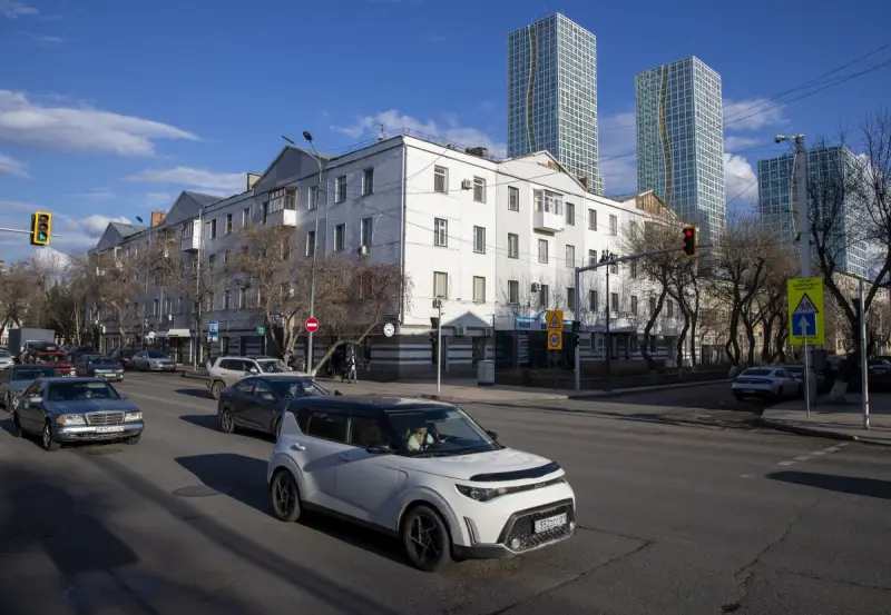 На каких перекрестках ограничат движение в Астане
