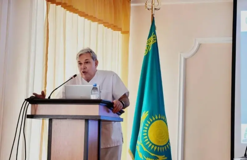 Алматыда балалар эндовидеохирургиясы бойынша шеберлік сағаты өтті