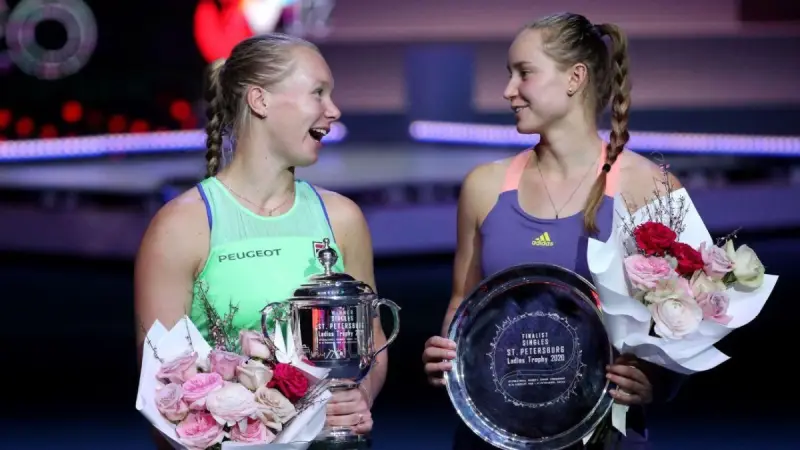 Президент WTA тайно наблюдала за тренировкой Рыбакиной