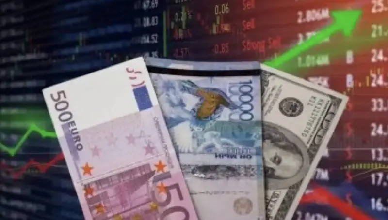 Курсы валют: сколько стоит доллар в обменниках Казахстана 10 октября
