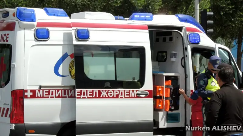 Шымкентте су құбырын жөндеуге түскен екі жұмысшы қаза тапты