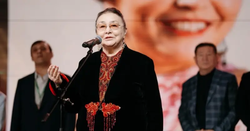   Жібектей өрілген өнер өрнегі   