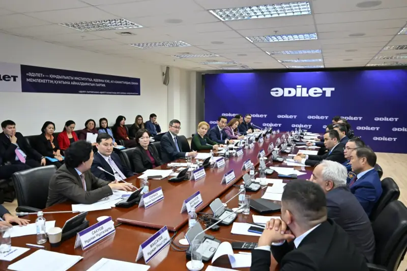 Медицина қызметкерлерінің кәсіби мәртебесі туралы заң жобасын әзірлеу жұмысы басталды