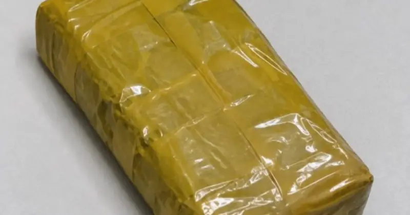   Өскеменде түрме аумағына күдікті түйіншек лақтырмақ болған үш адам ұсталды   