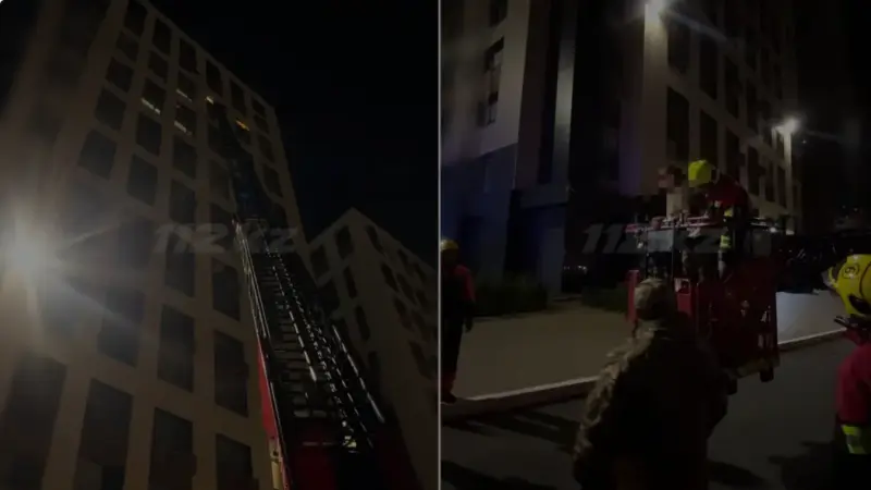 Кондиционер орнатып жатқан