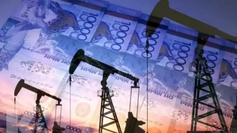 Нефть дорожает, тенге слабеет: экономист объяснил парадокс казахстанского валютного рынка