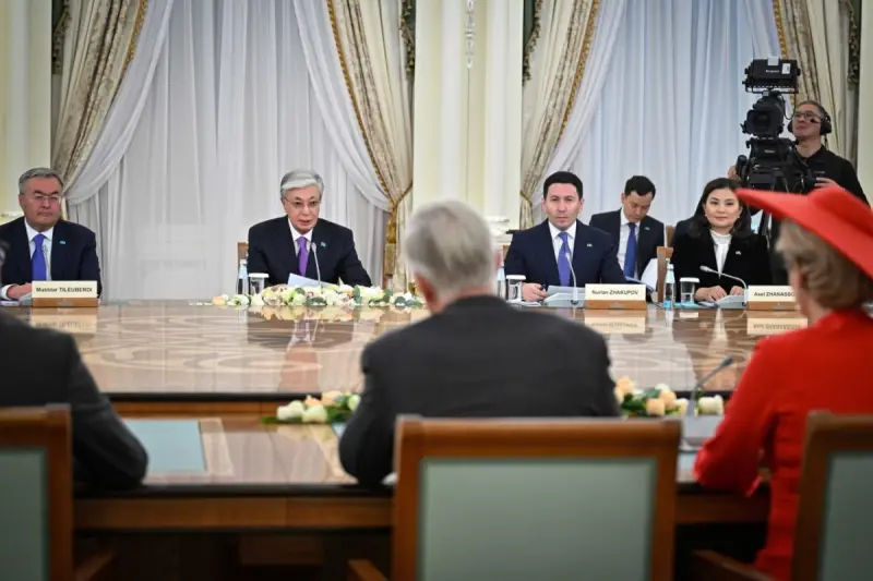 Президент Бельгиялықтар Королі және Патшайымымен кеңейтілген құрамда келіссөз жүргізді