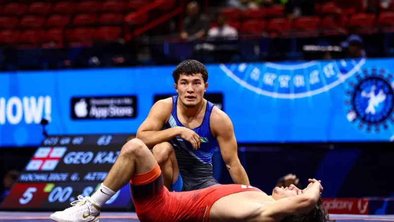 Два казахстанских борца вышли в финал молодежного чемпионата мира в Лас-Вегасе