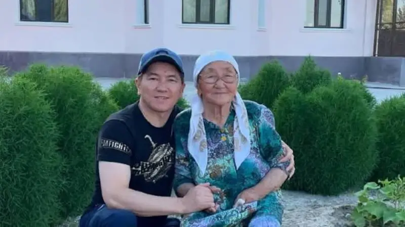 Сәкен Майғазиевтің анасы дүниеден өтті