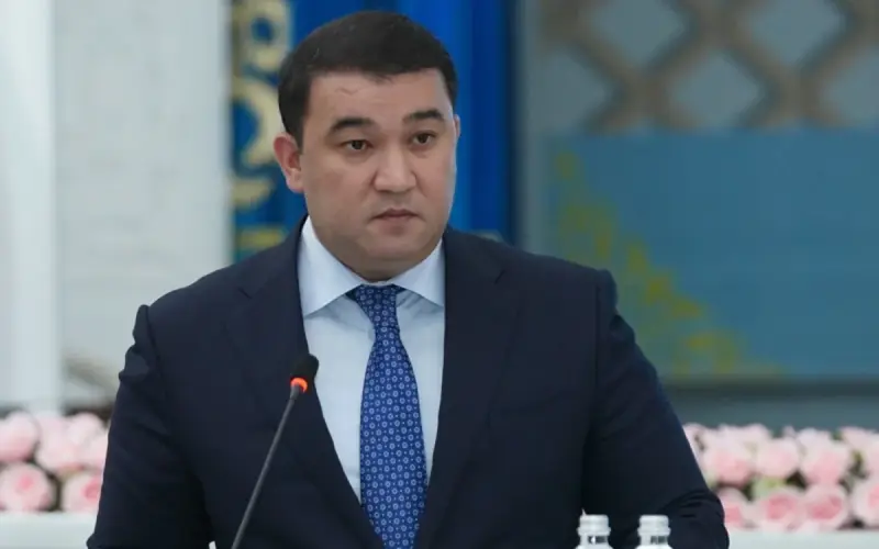 «Сіздерді тыңдамай кетпеймін»: Нұралхан Көшеров Сарыағаш тұрғындарын бес сағат бойы қабылдады