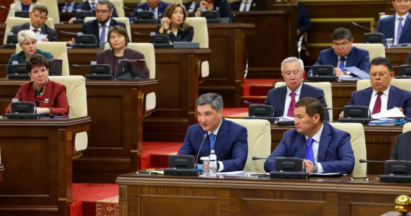   Әл-ауқатты жоғары азаматтар өзіне сенуі керек, ал мемлекет қазіргі жағдайда өздерін қамтамасыз ете алмайтын азаматтарға қолдау көрсетеді — Премьер-министр   