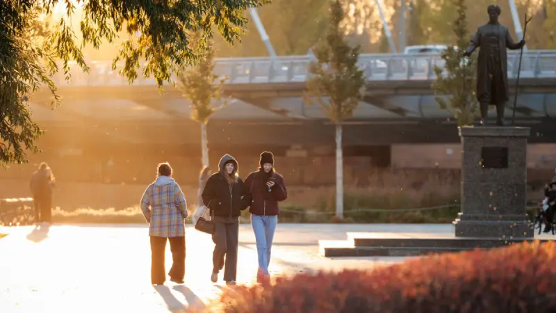 Күздің жылулық сыйлайтын сәттері: Астанадан фоторепортаж