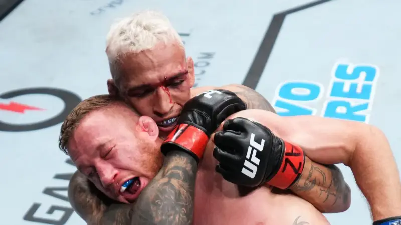 Оливейра сделал заявление о завершении карьеры чемпиона UFC