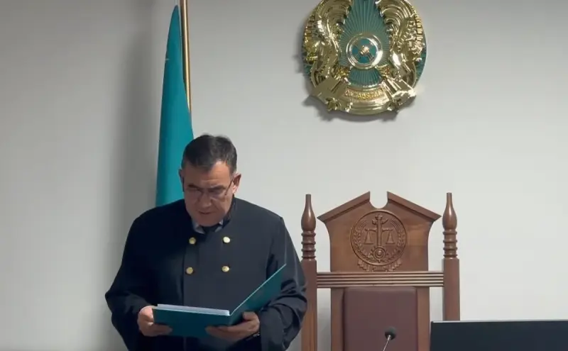 Жаңа туған баласын қоқысқа лақтырған полицейлер шенінен айырылып, сотталды