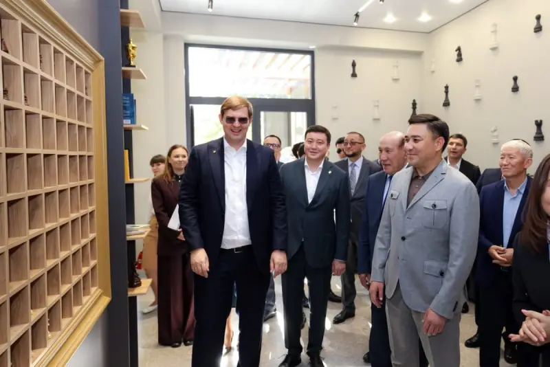 Шымкентте бірден үш шахмат үйі ашылды