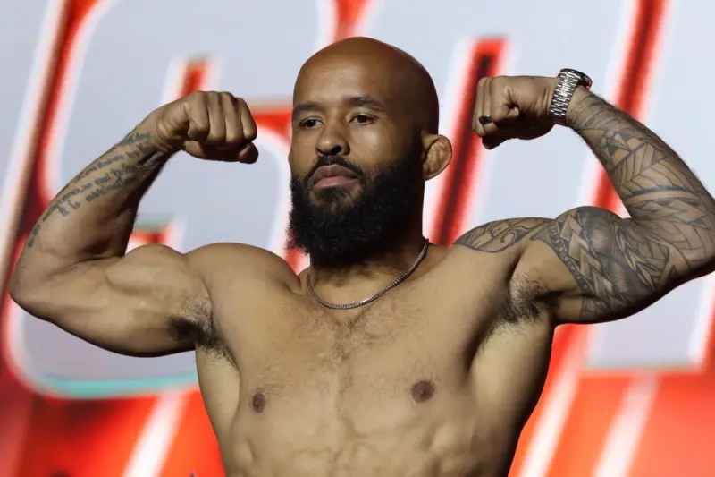 «Олар екіжүзді»: атақты файтер UFC басшыларын қатаң сынады