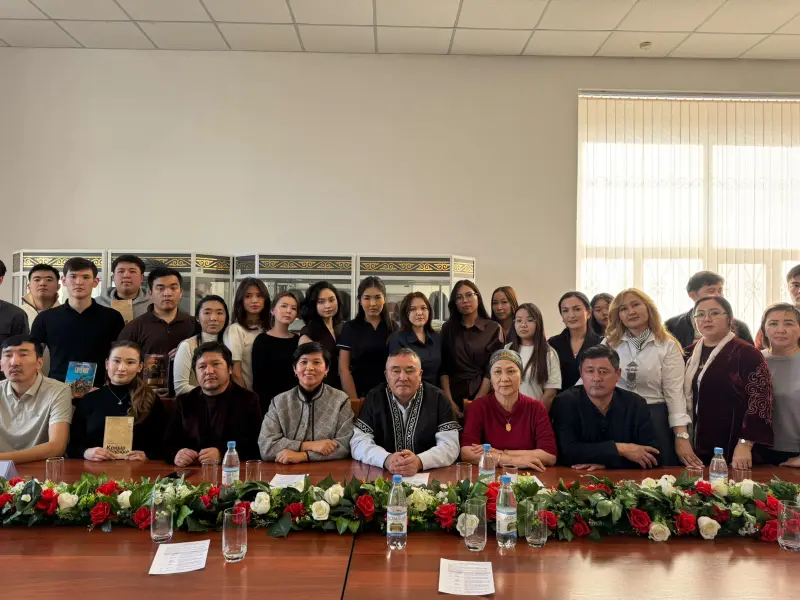 Ұларбек Дәлейұлы. Неге біз өтірік тарихпен өмір сүреміз?