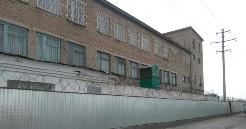 До освобождения оставались считаные дни: родные просят проверить обстоятельства трагедии в Атбасаре