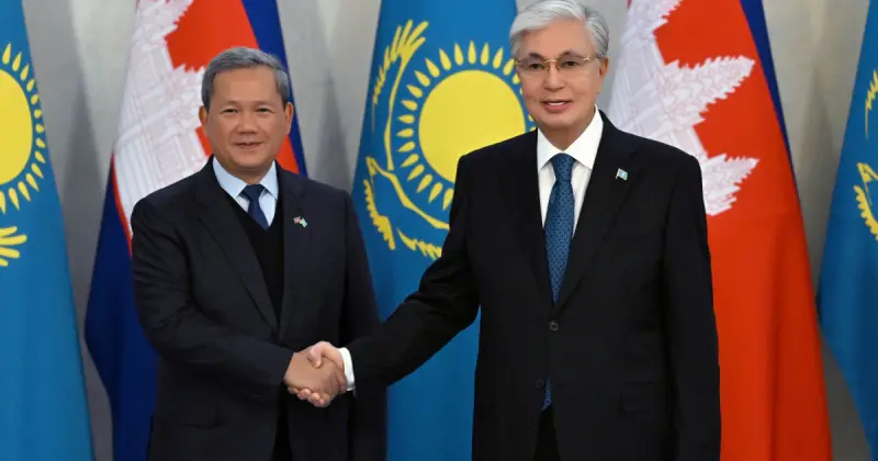  Қасым-Жомарт Тоқаев пен Камбоджа Премьер-министрі шағын құрамда келіссөз жүргізді 