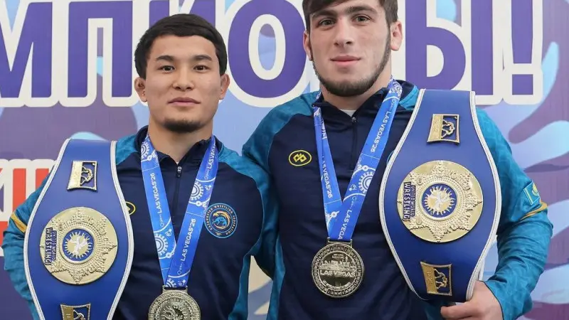 Әлем чемпиондары Айбек Айтбеков пен Юсуф Ашрапов елге оралды