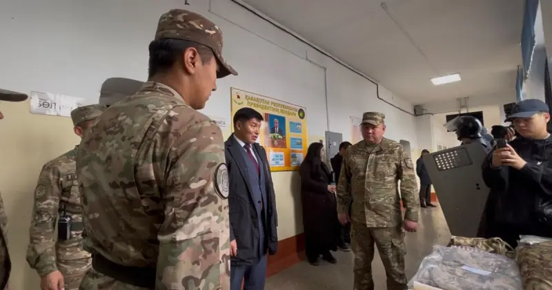   Талдықорған қаласының әкімі ҚР ІІМ Ұлттық ұланның жас сарбаздарымен кездесті   