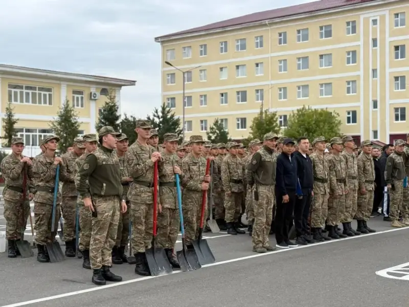 Более 20 тысяч военнослужащих Нацгвардии приняли участие в акции "Таза Қазақстан"