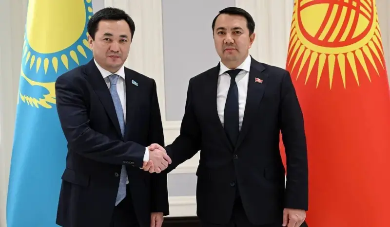 Спикер Курултая встретился с председателем Жогорку Кенеша
