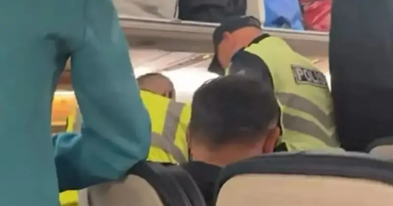  Тараздан Астанаға ұшатын ұшаққа полиция кіріп, шұғыл тексеру жүргізді 