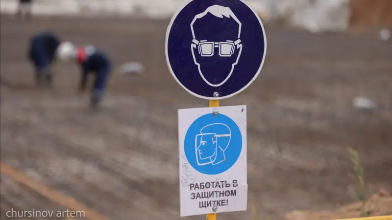 Более 1100 казахстанцев пострадали на работе с начала года: кто заплатит?