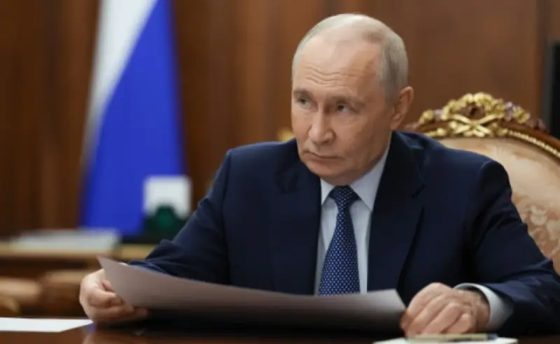 Ресейде спорт федерацияларына ақша жетпей жатыр: Путин спорт министріне ескерту жасады