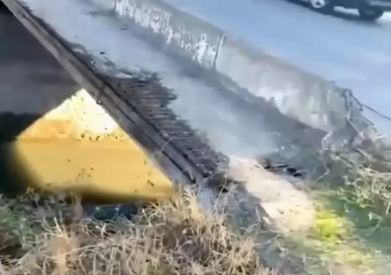 Алматы облысында көпір қирап жатыр: тұрғындар әкімдіктен жөндеуді талап етті