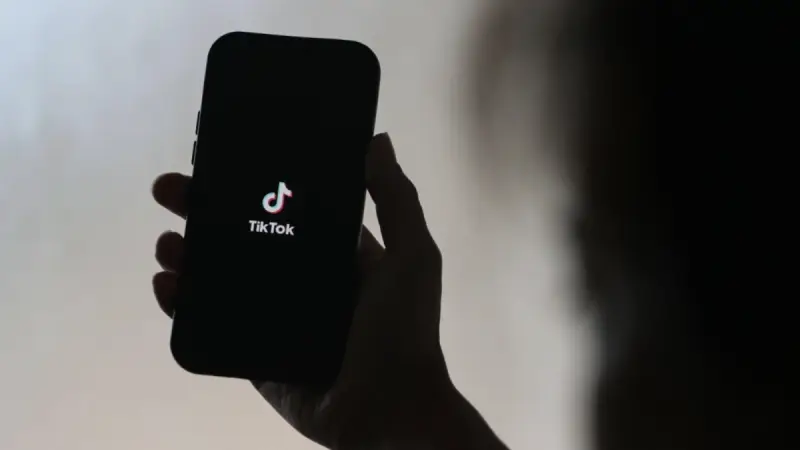 Прямой эфир в TikTok закончился для казахстанки штрафом