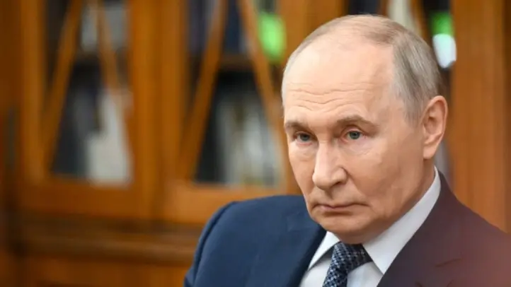 Путин Украинамен үшжақты бейбіт келіссөздерді қайта бастауға келісті