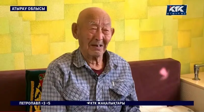 «Ұлым ұрып-соқты»: Атырау облысында сот алдында 90 жастағы қарияның денсаулығы сыр берді
