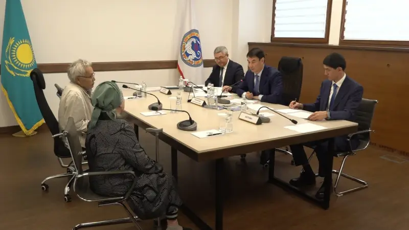Тұрғындар мәселесі назарда: Дархан Сатыбалды алматылықтарды жеке қабылдады
