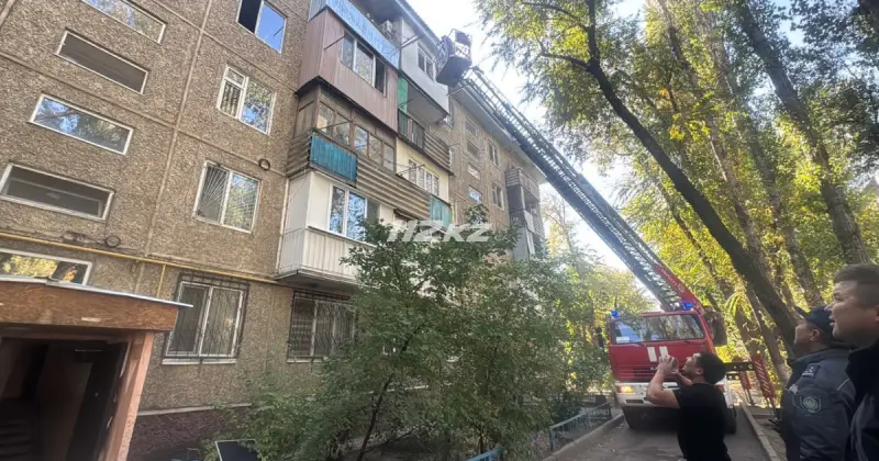   Таразда өрт сөндірушілер 16 адамды құтқарып, эвакуациялады   