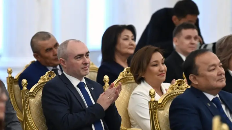 В преддверии Дня Республики государственными наградами отмечены более двух тысяч казахстанцев