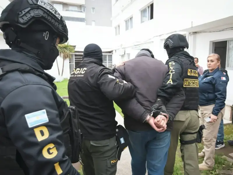 Залил останки известью и спрятал в холодильнике: полиция расследует жуткое убийство матери двоих детей