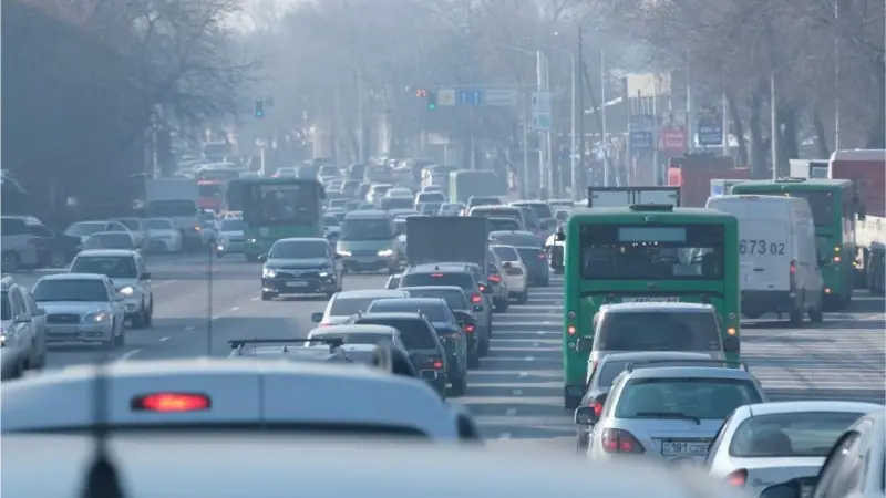 В Алматы изменят схемы движения четырех автобусных маршрутов