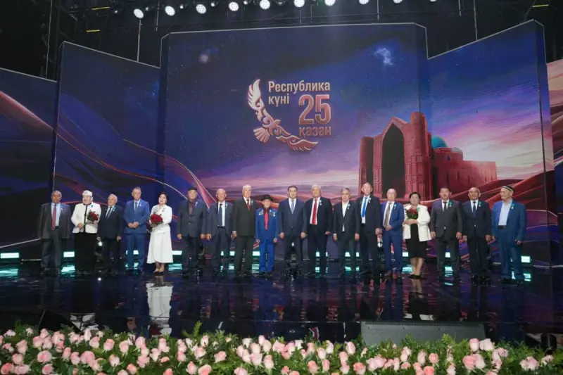 Түркістанда Республика күні ерекше тойланды: шетелдік әншілер қазақша ән шырқады