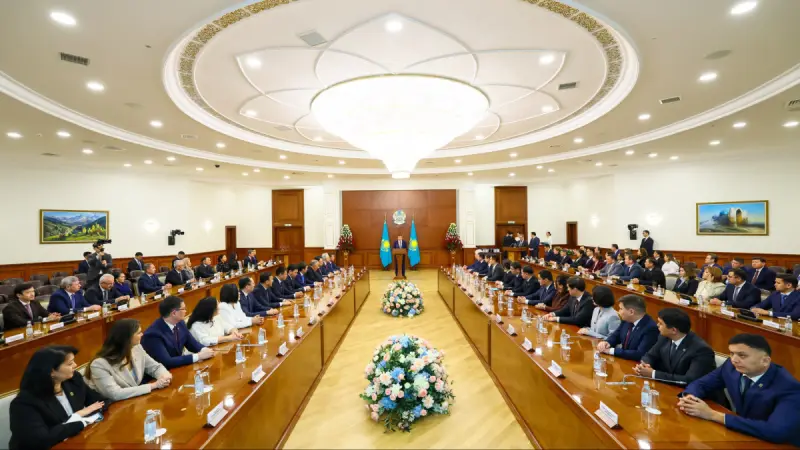 Олжас Бектенов бірқатар азаматқа мемлекеттік наградалар табыстады