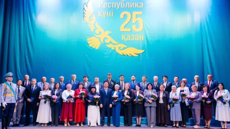 Атырауда Президенттің атынан мемлекеттік марапаттар табысталды
