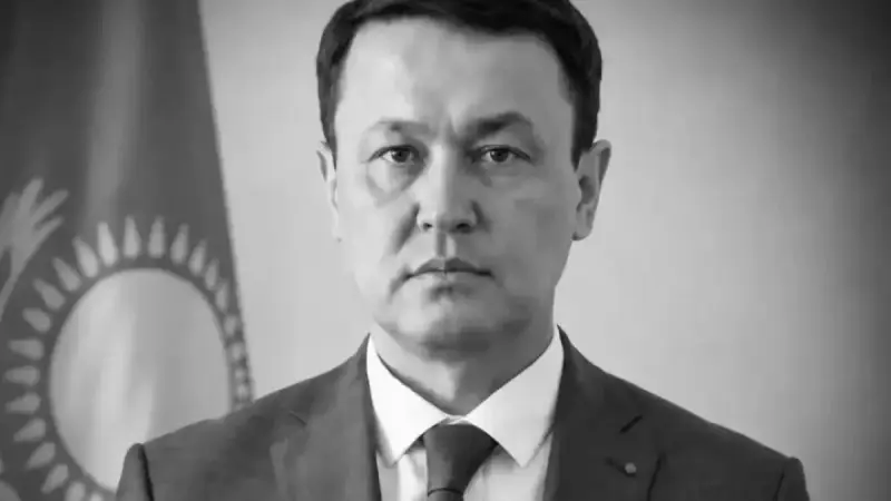 Атырауда шенеунік пәтерінен өлі күйде табылды