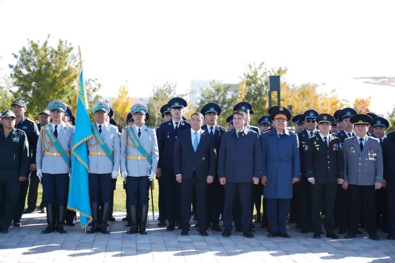 Түркістан облысында Республика күні көк Ту көкке көтерілді