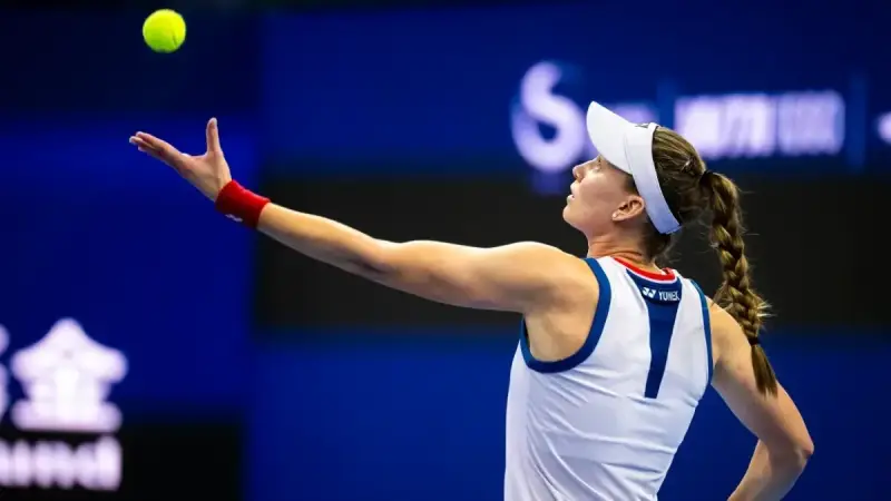 Елена Рыбакина Қытайдағы WTA 500 турнирінің финалына шықты